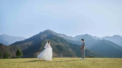 -雪中彩影婚纱摄影·微光艺术中心