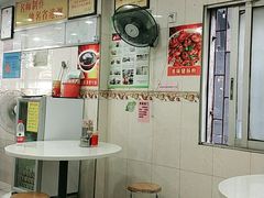 用餐区-明兴正宗潮州五彩鱼蛋粉面(中山六路店)