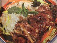-美奈小馆·越南料理(中航城君尚购物中心店)