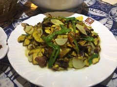 -瑞丰园庭院餐厅·白族传统家常菜
