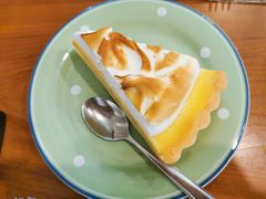 -Chom Cafe and Restaurant