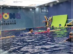 -龙格亲子游泳·水育早教运动中心(绿宝中心)