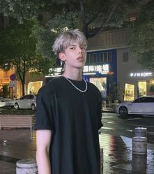 -川和潮人