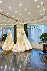 -拉瑞娜LaReine婚纱礼服高级定制