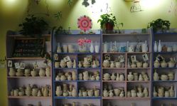 -泥娃娃DIY陶吧(易生活购物公园店)