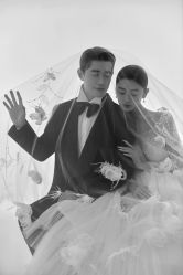 -喜爱高定婚纱摄影