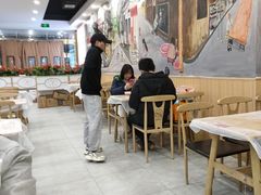 大堂-江城燕子大排档(江汉路步行街店)