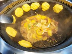 特色排骨锅-袁小二大东北铁锅炖(吉祥村总部)