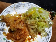 -果松木炭酸菜铜火锅·外婆参鸡汤