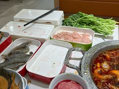 -嘎琉鲜切牛肉自助火锅