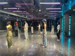 -泫舞舞蹈工作室