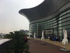 -上海跨国采购会展中心