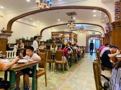 大堂-清真·玛丽亚新疆菜主题餐厅(浙江中路店)