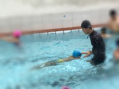 -小海豚国际游泳培训(长宁龙之梦酒店)