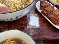 -百年老字号·观振兴蟹黄面·三虾面·苏式面(观前街富仁坊巷店)