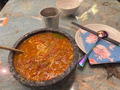 小锅米线-浩海火燒雲傣家菜(静安芮欧店)