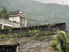 -四川汶川特大地震漩口中学遗址