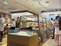 -小飞象面包公社(珠江路金鹰店)