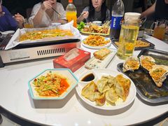 -顶峰夜宴·龙虾烧烤大排档(九江学院店)