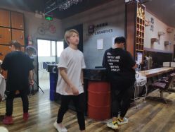 -CUT CUT Hair Salon