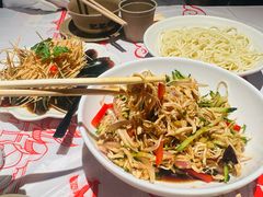 -肥肥虾庄·金牌油焖大虾(汉街SKP店)