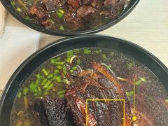 -小龙大肉面馆