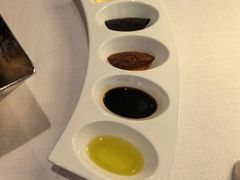 -龙虾酒吧扒房(宁波香格里拉店)