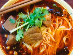 特色牛肉面-巴津碗碗面(人和店)