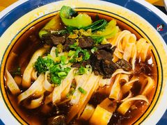 -霸蛮湖南菜·牛肉粉(荣京西街店)