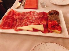 -奥斯特牛排馆(圣母百花大教堂)
