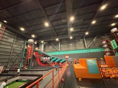 -极限PLAY运动娱乐新世界·团建派对潮玩休闲馆·室内蹦极高空游乐园