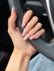 -梵莎美甲美睫