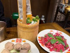 毛肚虾滑-萍姐火锅·公路夜市(打浦桥日月光店)