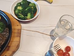 -豪享来牛排(人民店)