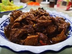 牛腩炖蹄筋-广迎居老正兴菜馆