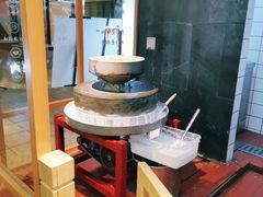 -呷佬·长沙手工米粉(金沙江路店)