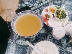 -桥香园云南过桥米线(金马碧鸡店)