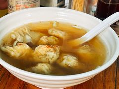 -小梁哥云吞面(黄贝岭店)