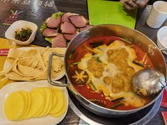 -四季喧黔味豆米火锅(万达广场店)