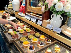 -雍容荟帝王蟹活龙虾展台自助(IFS黑金店)