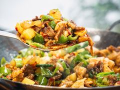 酸菜肥肠-聚鑫朋酸菜肥肠(文艺路口店)