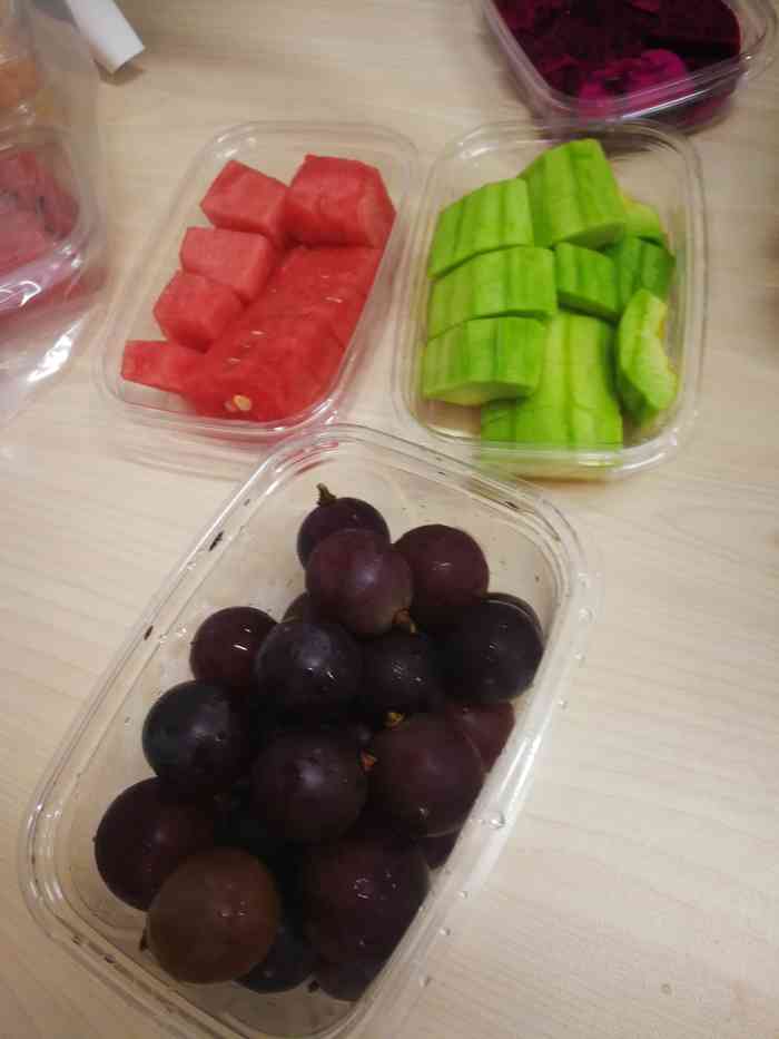 浣熊鲜生·水果·果切·果捞(济南万达店)-"这家店的水果挺新鲜的