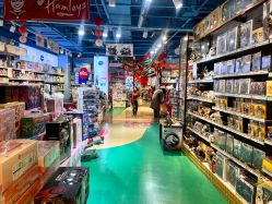 -Hamleys哈姆雷斯(东方福来德店)