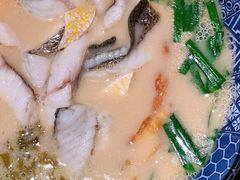 -荣家黄鱼面(前滩太古里店)