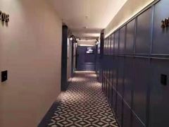 -舍居智能酒店(深圳宝安翻身地铁站店)