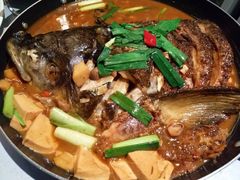千岛湖有机鱼头红烧-怡和春天大酒楼(柳芳店)