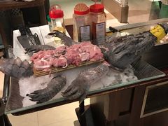 -荣誉国际酒店-云顶旋转餐厅