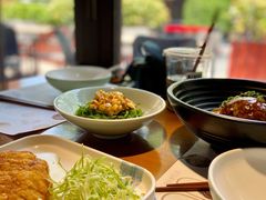 配辣酱油的炸猪排-南小馆(迪士尼小镇店)