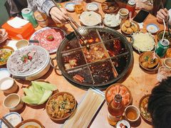 -周小明火锅(黑金冠社区店)