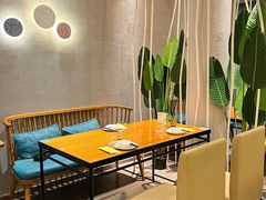 -莲餐厅·湖北菜·藕汤是头牌(愚园路店)